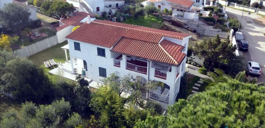 Raffinierte Villa zu verkaufen in Pittulongu Olbia mit Meerblick