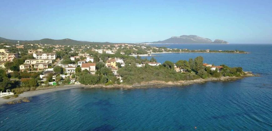 Refined Villa for sale in Pittulongu Olbia with sea view