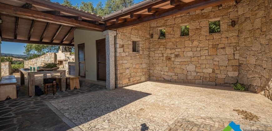 Landhaus zum Verkaufen Loiri Porto San Paolo ref.Granatoggju