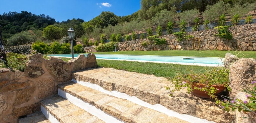 Villa for sale at San Pantaleo ref Monica