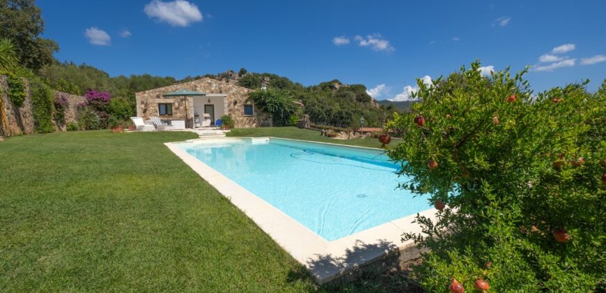 Villa for sale at San Pantaleo ref Monica