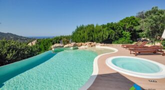 Villa zum Verkauf in Porto Cervo auf Sardinien  Ref Elena