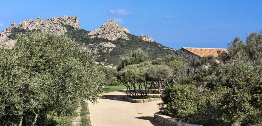 Häuser zu verkaufen San Pantaleo Olbia ref Lu Entu