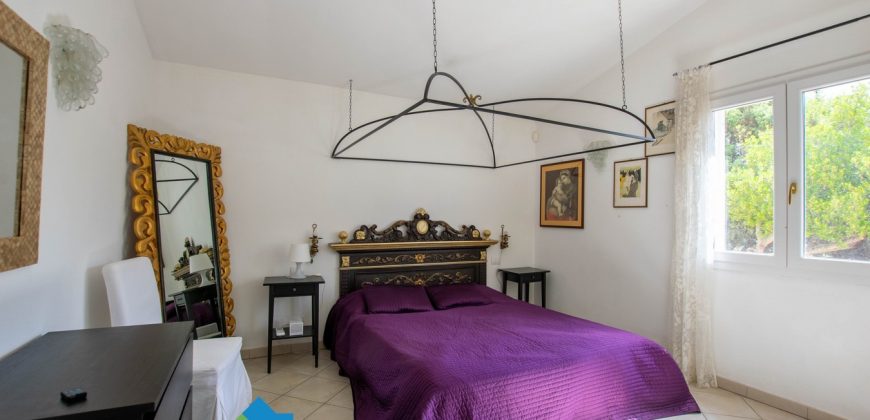 Haus- Zum Verkauf In San Pantaleo