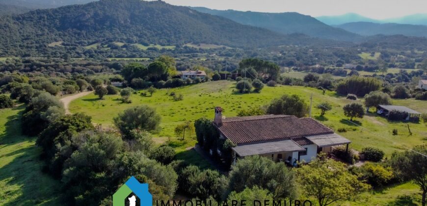 Casa di campagna in vendita a Olbia ref. San Giovanni