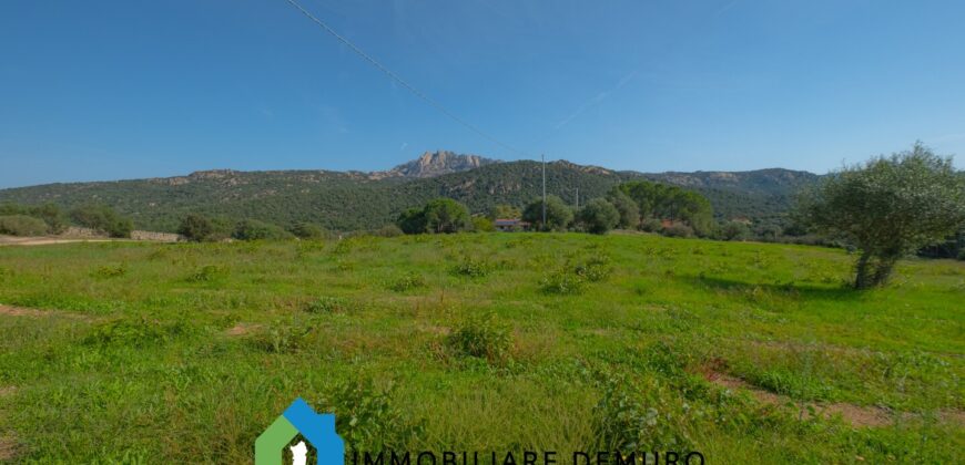 Casa di campagna in vendita a Olbia ref. San Giovanni