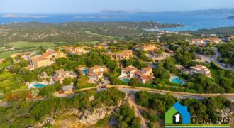 Villa Mit Meerblick Zum Kauf In Der Costa Smeralda  Ref. Ginepri