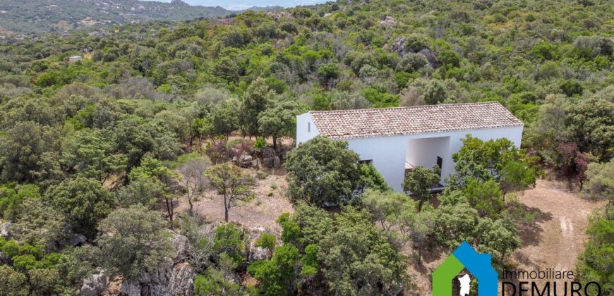 Rustico da ristrutturare in vendita ad Olbia Ref. Li Furreddi
