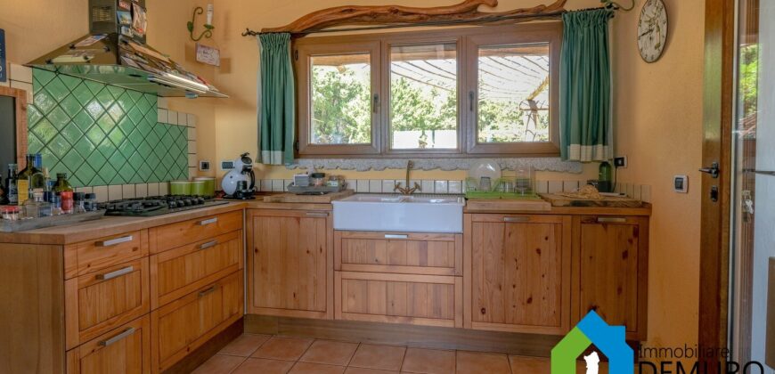 Country Villa for Sale in Telti Ref. Li Ruini