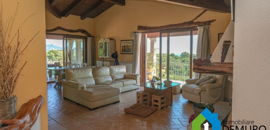 Country Villa for Sale in Telti Ref. Li Ruini