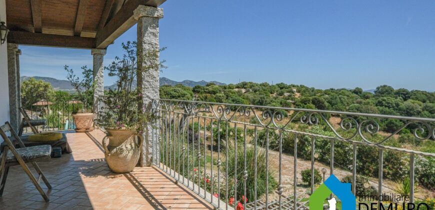 Country Villa for Sale in Telti Ref. Li Ruini