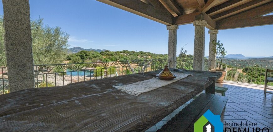 Country Villa for Sale in Telti Ref. Li Ruini