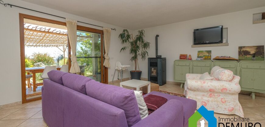 Country Villa for Sale in Telti Ref. Li Ruini