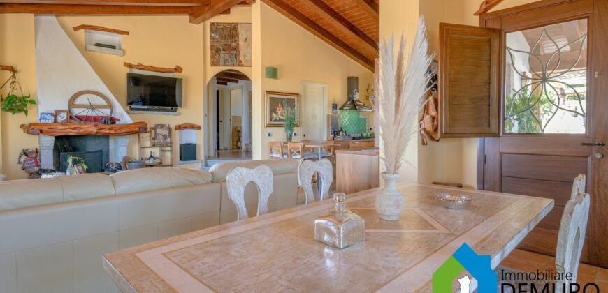 Country Villa for Sale in Telti Ref. Li Ruini