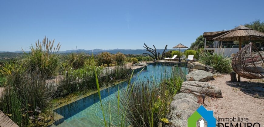 Country Villa for Sale in Telti Ref. Li Ruini