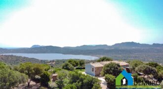 Villa in vendita a Cugnana Olbia Ref. Villa Maria