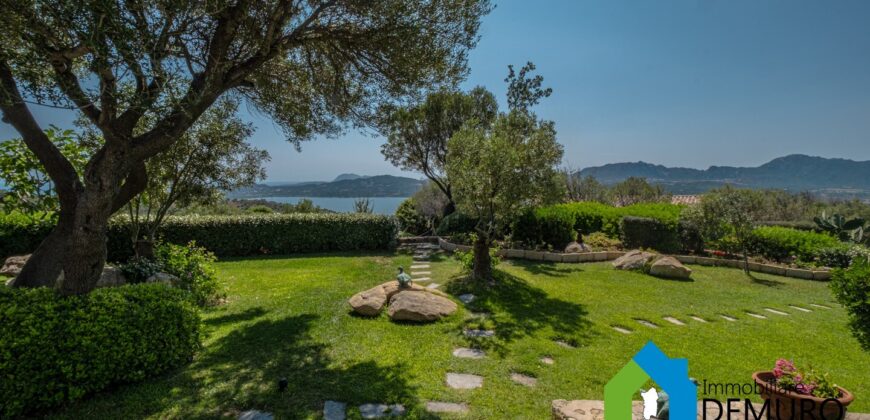 Villa in vendita a Cugnana Olbia Ref. Villa Maria