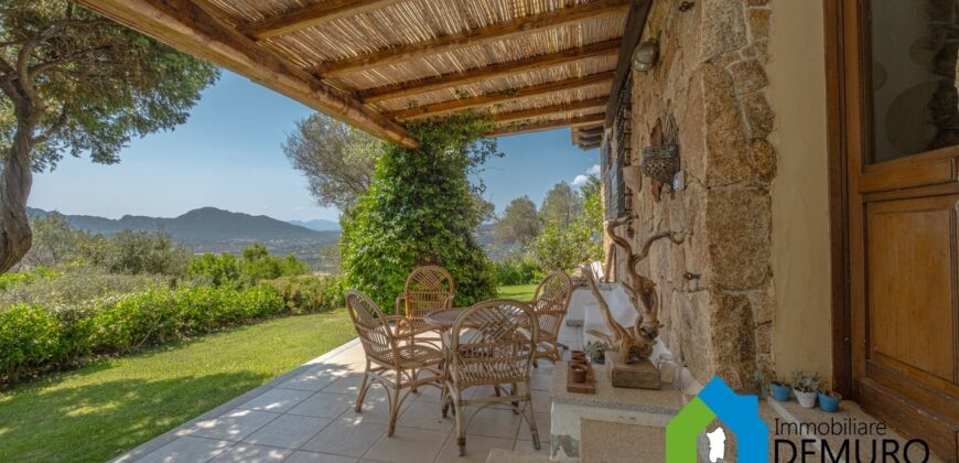 Villa in vendita a Cugnana Olbia Ref. Villa Maria