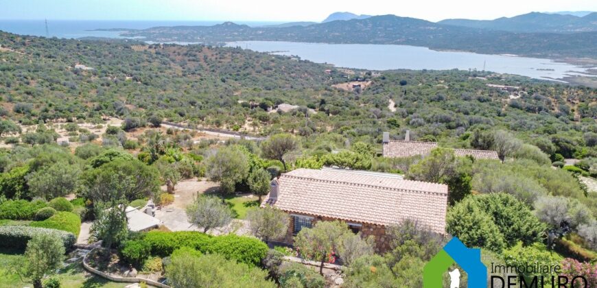 Villa in vendita a Cugnana Olbia Ref. Villa Maria
