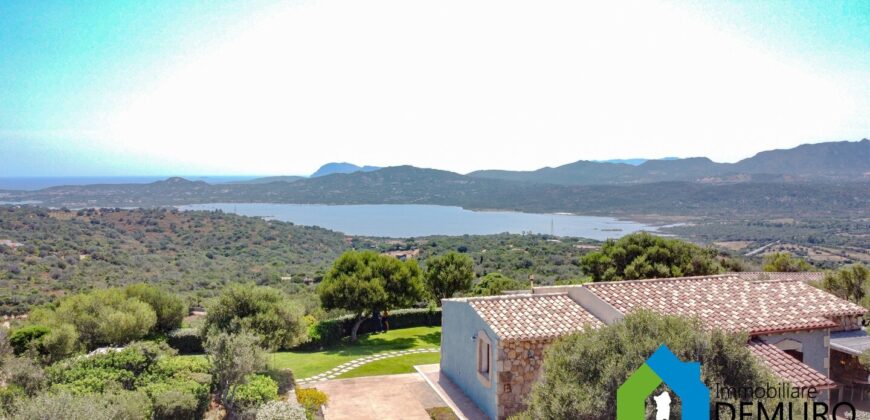 Villa in vendita a Cugnana Olbia Ref. Villa Maria